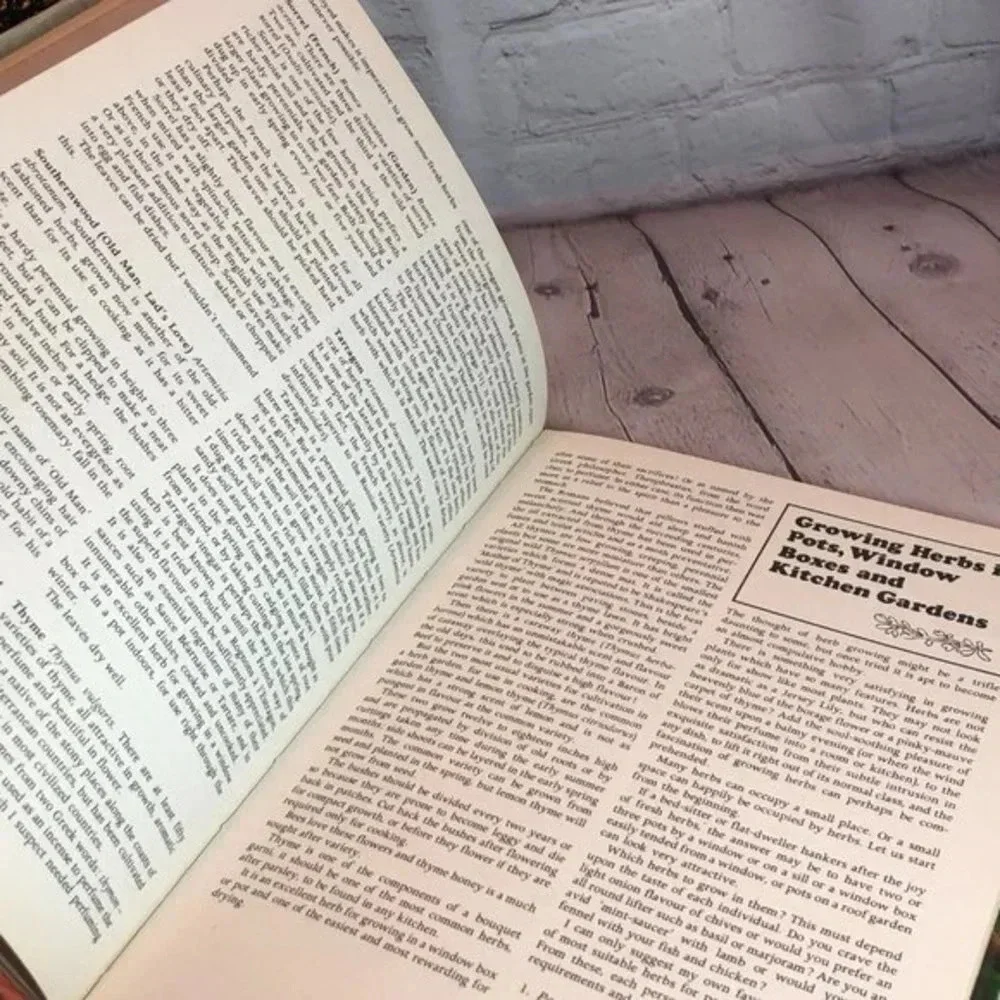 Vintage 1970 Monica Mawson HERB & SPICE COOKERY cookbook